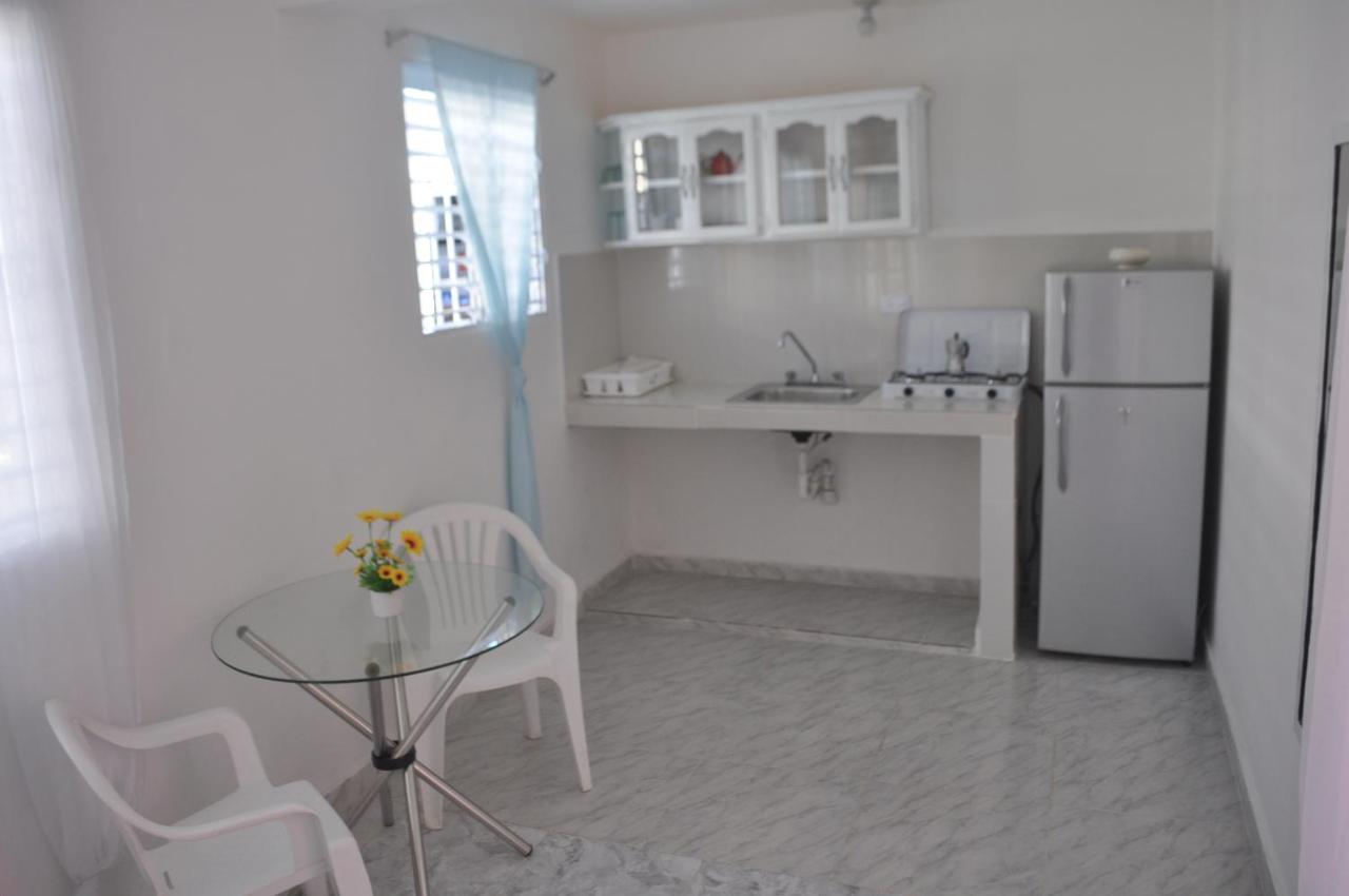 Residencial Lucy Boca Chica Exterior photo
